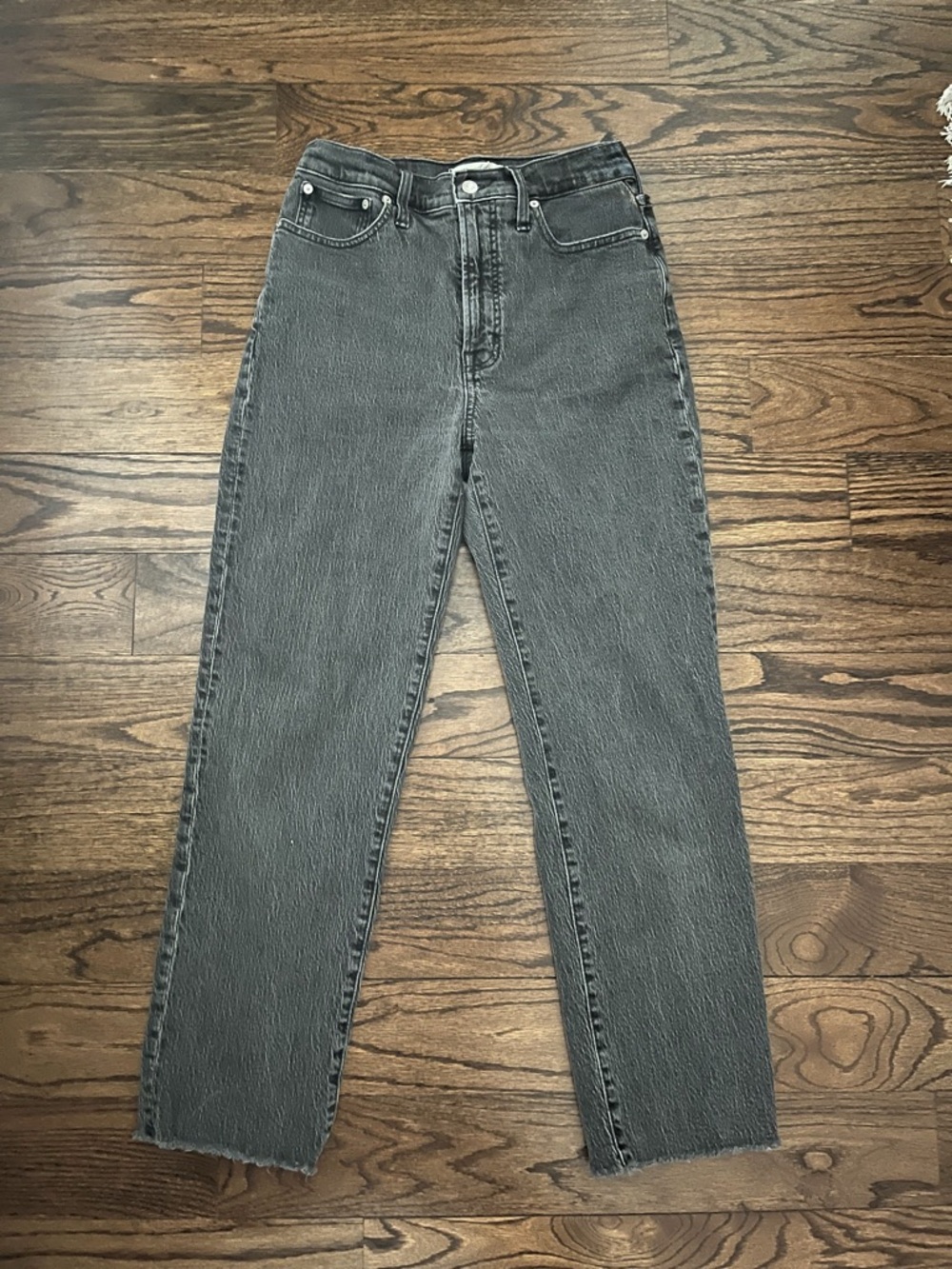 Madewell The Perfect Vintage High-Rise Straight Leg  Jeans in Washed Charcoal